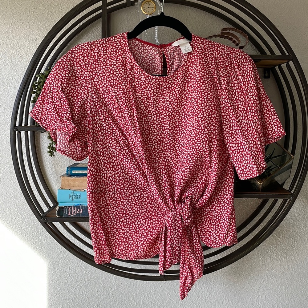 H&M ditsy floral print blouse